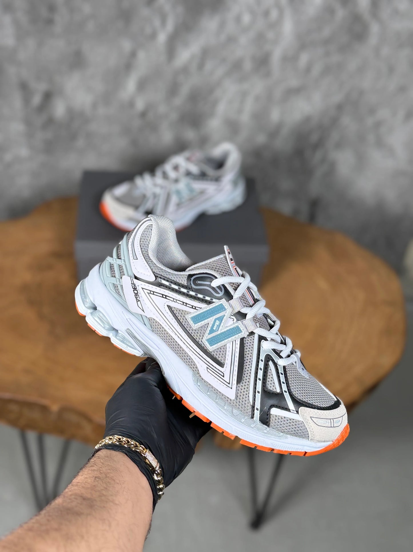 NEW BALANCE 1906