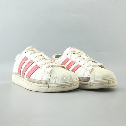 SUPERSTAR
