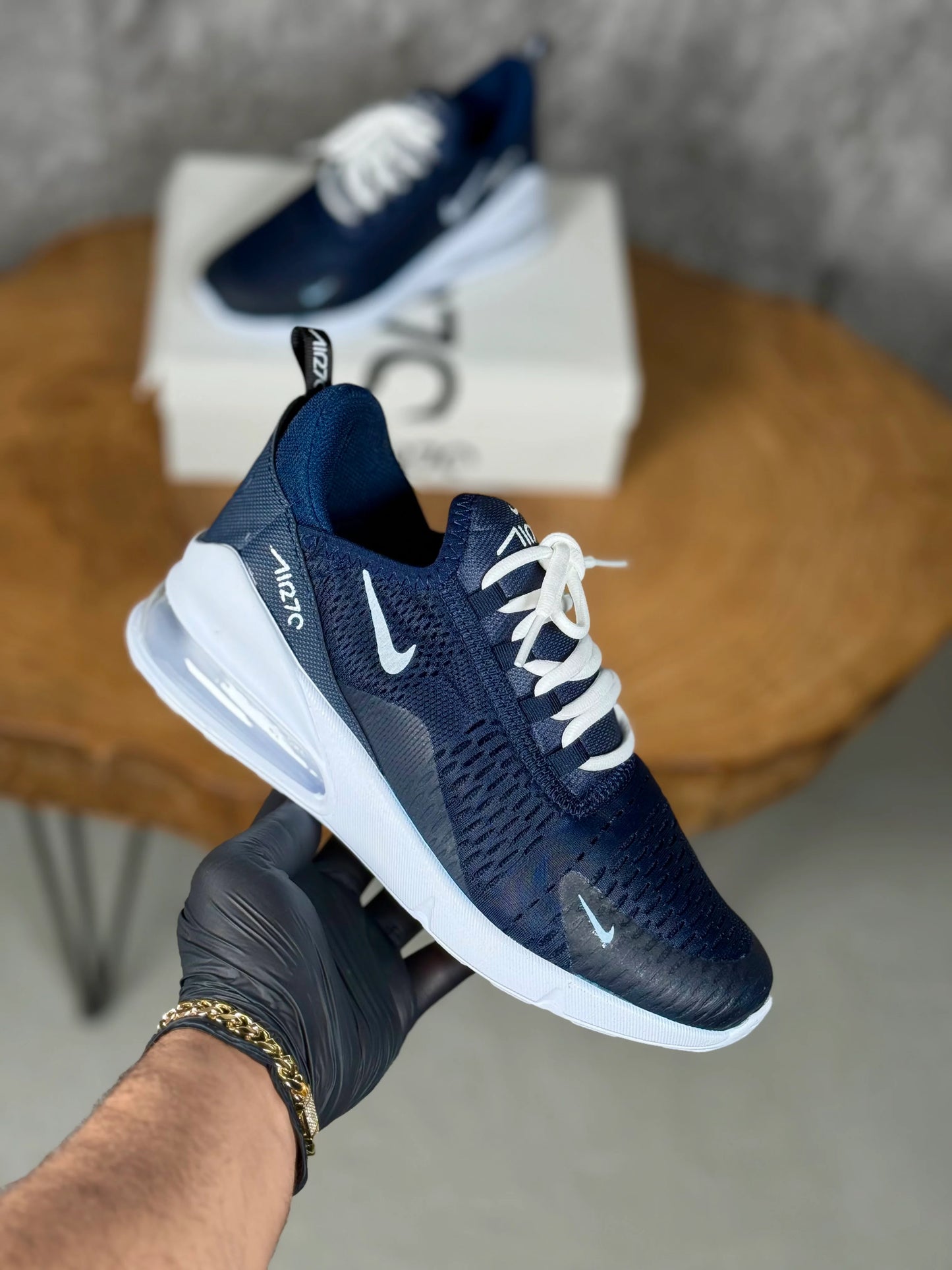 NIKE 270 MODEL