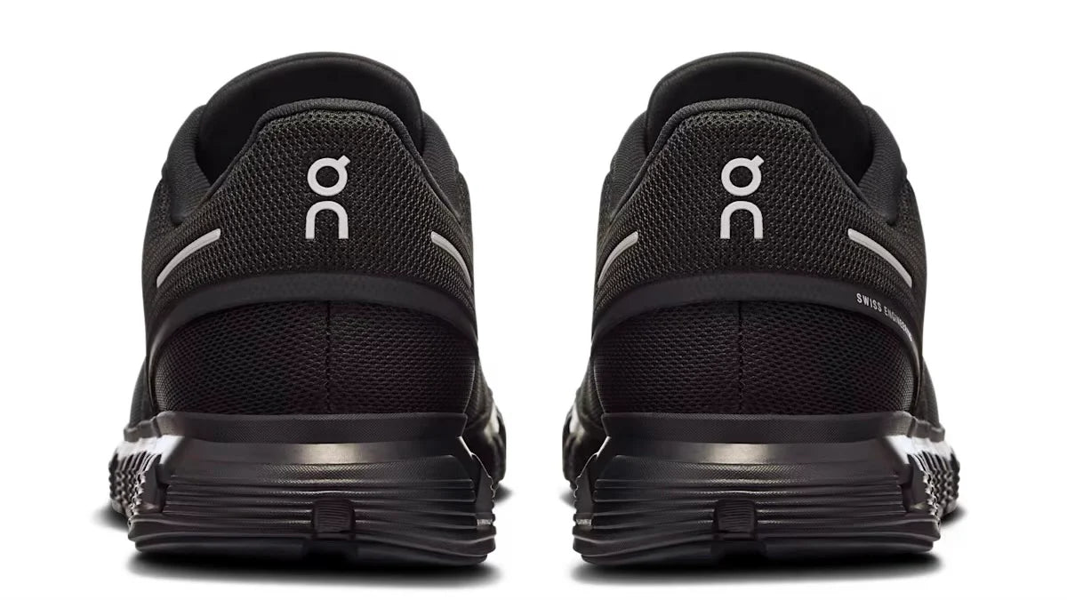 On Running Cloud 6 All Black (M)