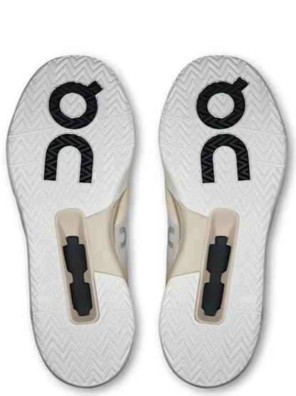 On The Roger Advge Pro Cream Black