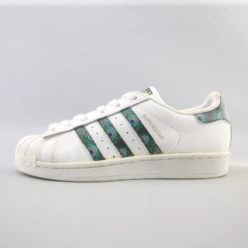 SUPERSTAR