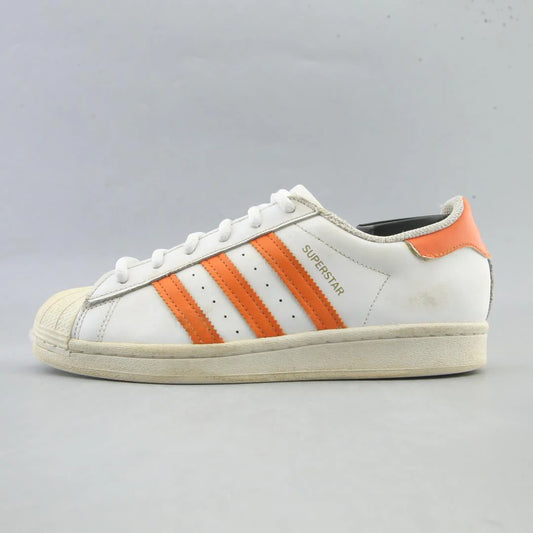 SUPERSTAR