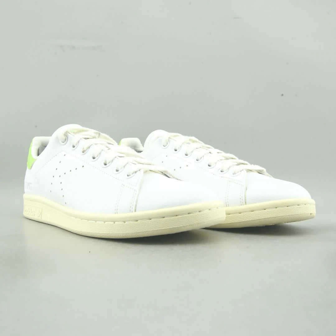 STAN SMITH