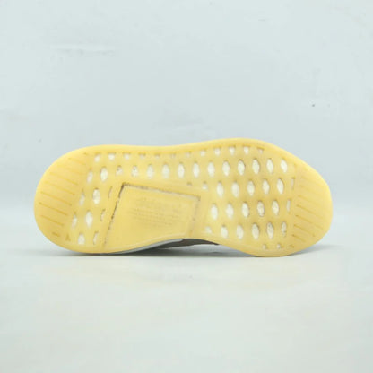 NMD R2