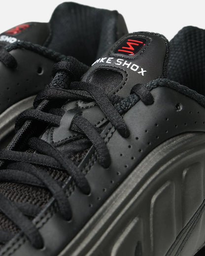 Shox R4 Black/Black