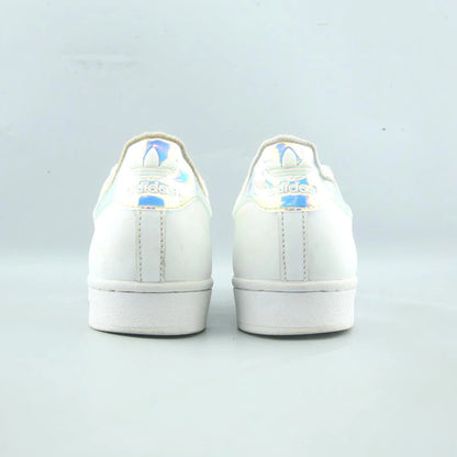 SUPERSTAR