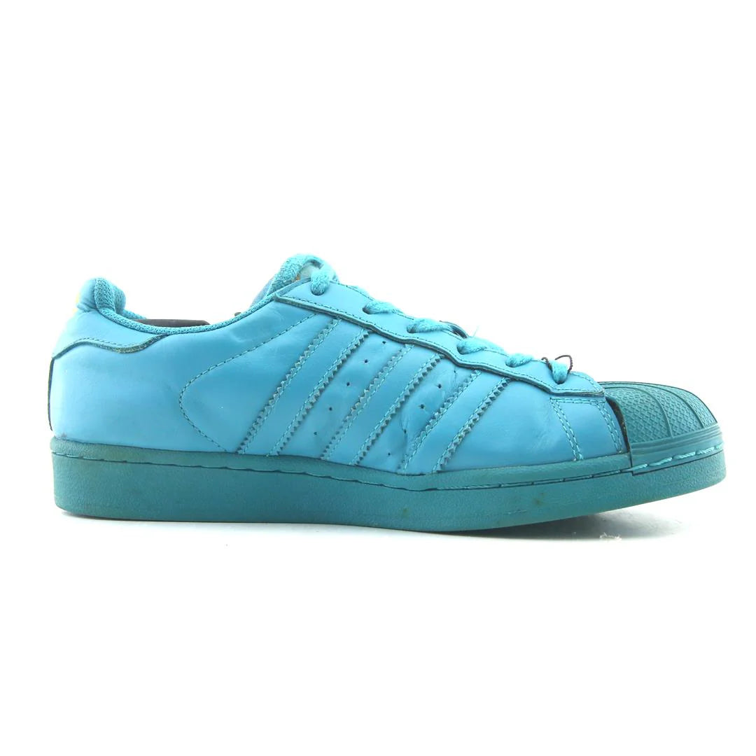 SUPERSTAR