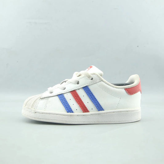 SUPERSTAR