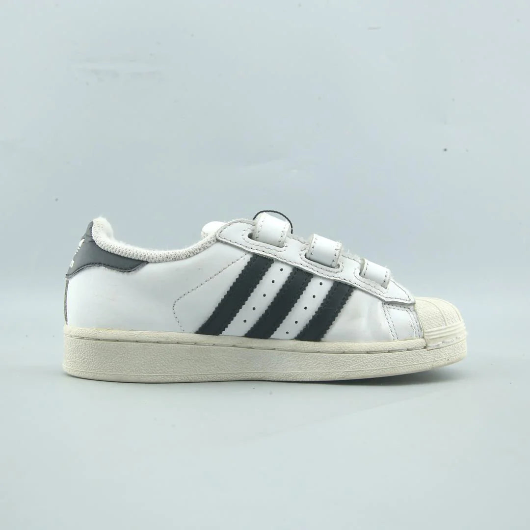 SUPERSTAR