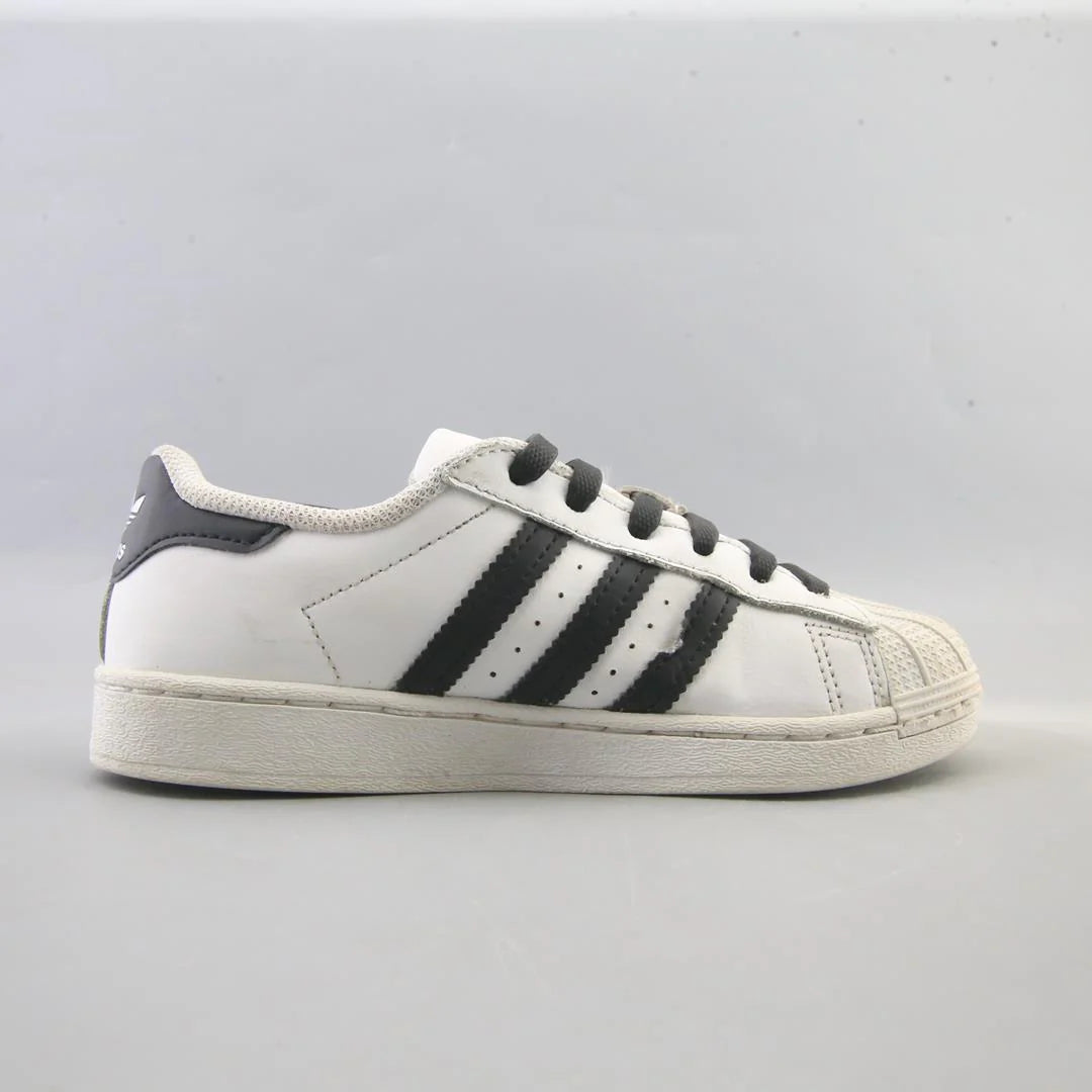 SUPERSTAR