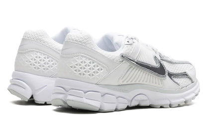 Zoom Vomero 5 Chrome Toe (Women's)